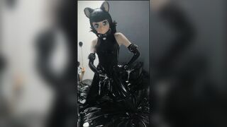 kigurumi latex vibrating