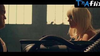 Ellie Church Butt Scene in Amazon Hot Box