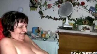 Two chubby old lesbians are going wild