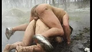 BAUER FICKT SAU - FUER FETTE LIEBHABER GEILE FRAU