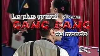 Le plus Grand gang bang du monde erotique