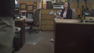 Classy pawnshop amateur throatfucked for cash (Kaylana Reese)