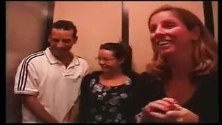 2 couples swaping women