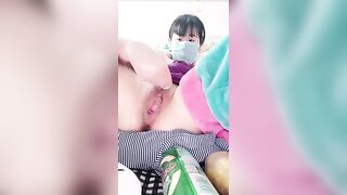 Naughty chinese little slut is gaping and fisting