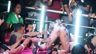 Latina MILF strip dance