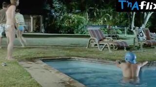 Paola Galina Lesbian, Bikini Scene in Juegos Inocentes