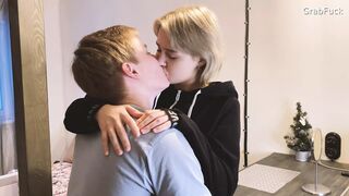 GrabFuck - Hairdresser at home. Paid with sperm