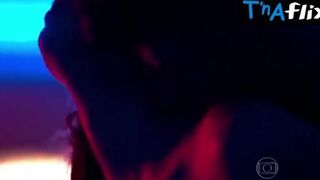 Agatha Moreira Butt, Breasts Scene in Verdades Secretas