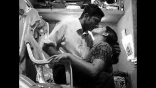 Desi bhabhi fucking with young guy