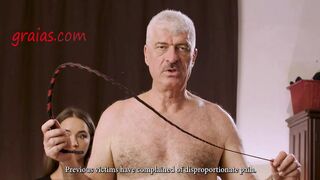 Poor Amateur Babe Suffers as Being Whipped on Chest