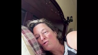 Extremely dirty nympho wife knows how to get cum