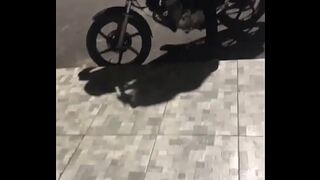 Feeding the delivery man or Ifood