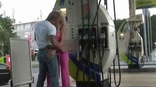 Girl Fucked At Gasstation