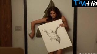 Teri Hatcher Sexy Scene in Desperate Housewives