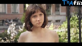 Romy Lauwers Breasts Scene in Het Leven Is Vurrukkulluk