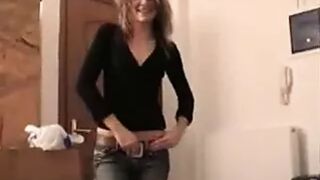 Amateur Anal Girl-First anaL! Hard