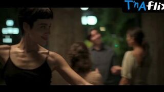 Esmeralda Pimentel Sexy Scene in Quite Like Paradise