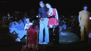Claudia Koll and Isabella Deiana - All Ladies Do It - (IT1992)