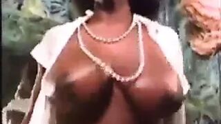 Vintage Black MILF Amazing Big Tits - Ameman