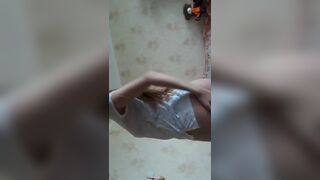 SEXY YOUNG GIRL NIPPLE