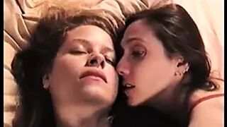 twilightwomen - lesbian deep kissing seduction