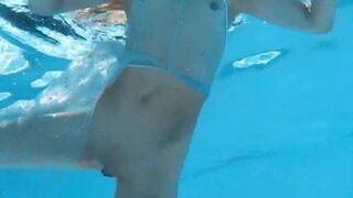 Captivating Bonnie Dolce swimming naked