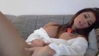 Miss gorgeous orgasms for us