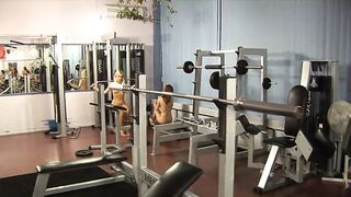 Polish nude girls at a gym