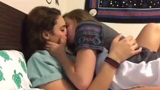kisssss