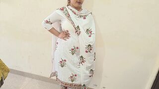 I got a chance to fuck my beautiful when no one was at home village horney girl fuck in clear hindi audio