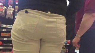 Nice white booty in khakis