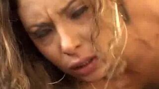 Dee anal