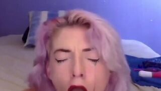 Webcam Girl PettiteJ Makes a Sloppy Mess on her face