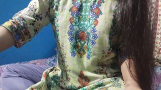 Indian Desi unmarried hot couple virgin girl tight pussy first time fucked with boyfriend Desi Indian xxx video 