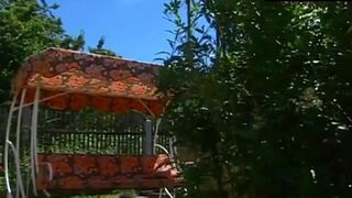 Arzu Bazman Sexy Scene in In Aller Freundschaft