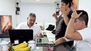 I fill my stepmother's face with cum, this bitch loves that I eat her pussy
