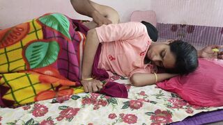 VILLAGE HUSBEN AND WIFE ROMANTIC SEX VIDEO IN FREE TIME