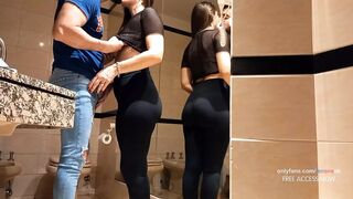I invite my neighbour to my house and I finally fuck her and finished on her face and tongue