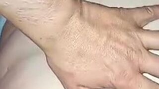 las nalgas de Tammy mientras duerme