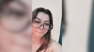 Amateur teen footage masturbating to squirt
