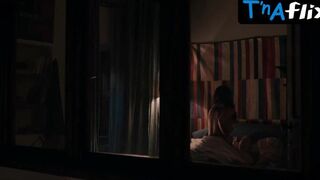 Shalana Santana Sexy Scene in Lalligatore