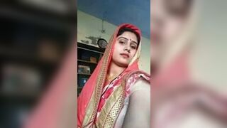 cute couple – Hindi call recorded – horny and seducing :)
