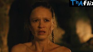 Amy Ferguson Bush, Breasts Scene in Split (Full Frontal)